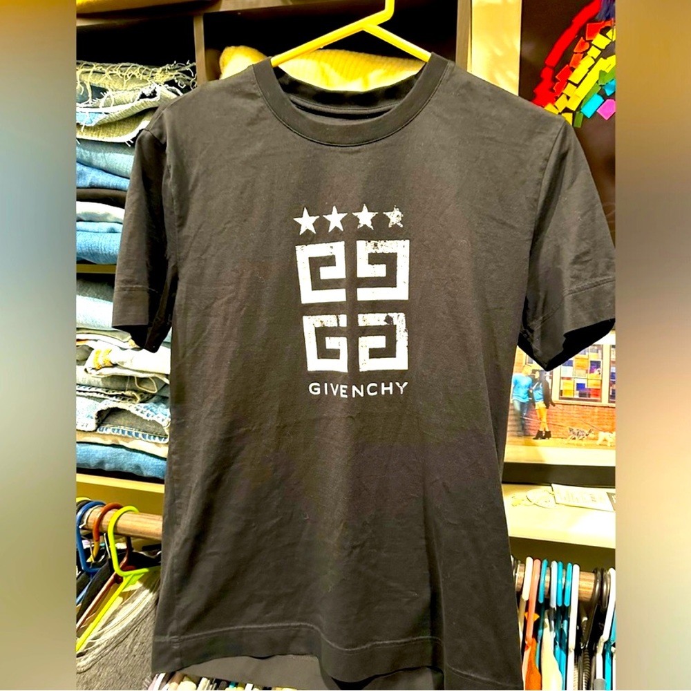 Never used mens medium Givenchy tee